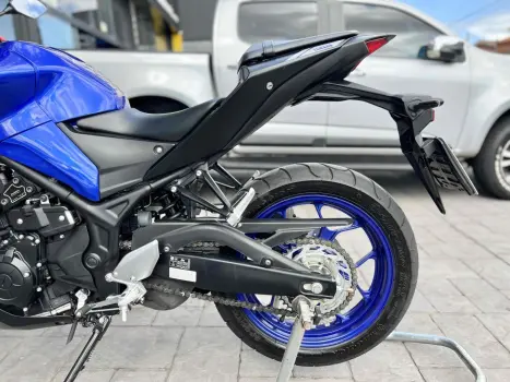 YAMAHA MT-03 300 ABS, Foto 10