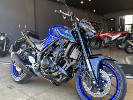 YAMAHA MT-03 300 ABS, Foto 2