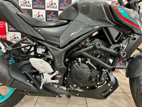 YAMAHA MT-03 300 ABS, Foto 12
