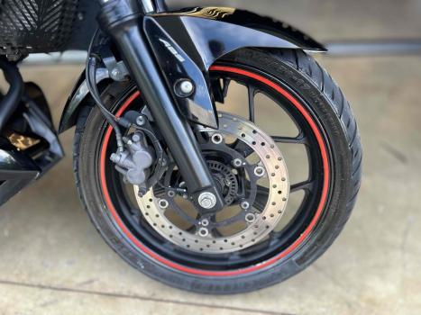 YAMAHA MT-03 300 ABS, Foto 4