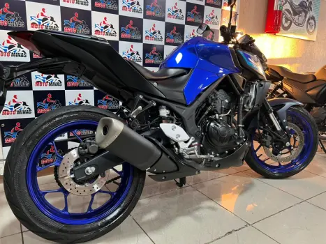 YAMAHA MT-03 300 ABS, Foto 9
