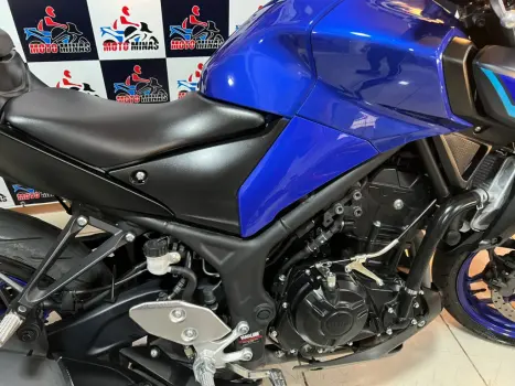YAMAHA MT-03 300 ABS, Foto 12