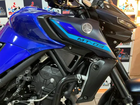 YAMAHA MT-03 300 ABS, Foto 13