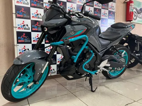 YAMAHA MT-03 300 ABS, Foto 2