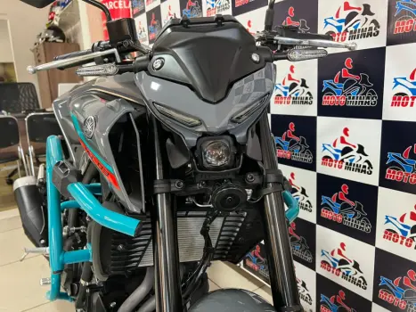 YAMAHA MT-03 300 ABS, Foto 10