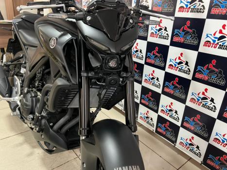 YAMAHA MT-03 300 ABS, Foto 11