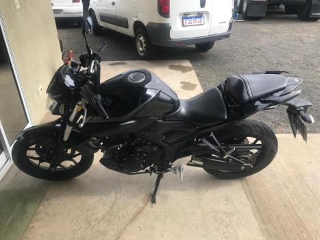 YAMAHA MT-03 300 ABS, Foto 4