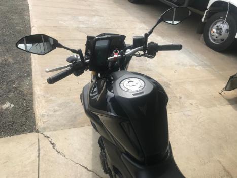 YAMAHA MT-03 300 ABS, Foto 9