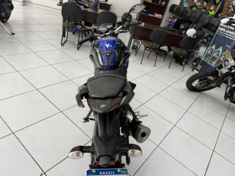 YAMAHA MT-03 300 ABS, Foto 4