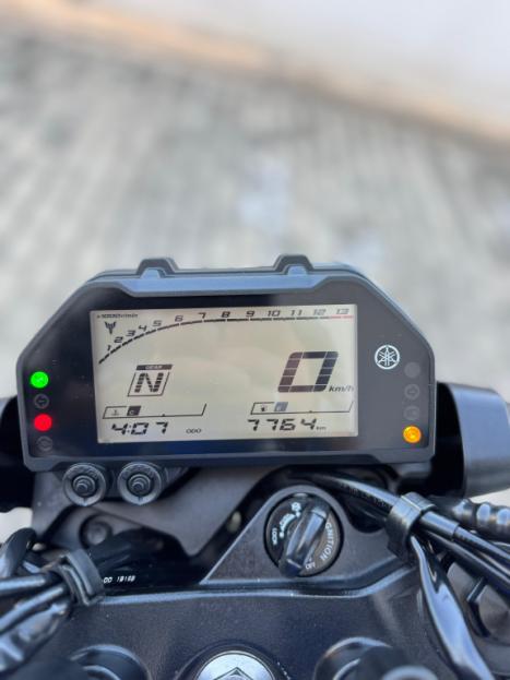 YAMAHA MT-03 300 ABS, Foto 5