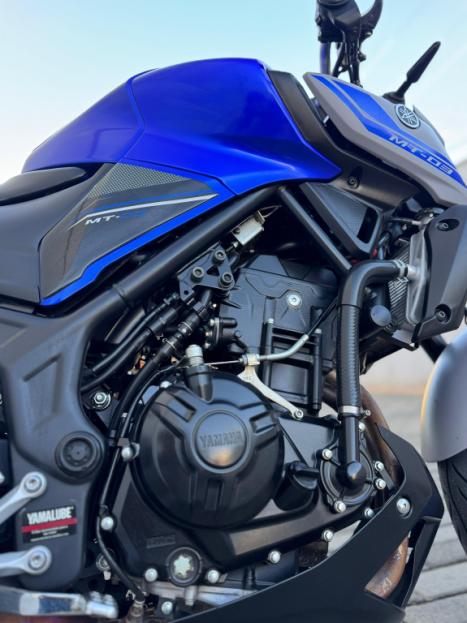 YAMAHA MT-03 300 ABS, Foto 7