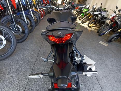 YAMAHA MT-03 300 ABS, Foto 8