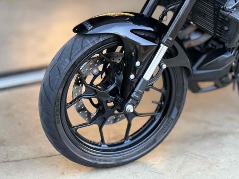 YAMAHA MT-03 300 ABS, Foto 4