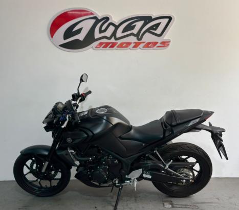 YAMAHA MT-03 300 ABS, Foto 4