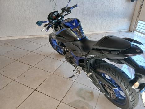 YAMAHA MT-03 300 ABS, Foto 7