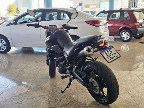 YAMAHA MT-03 660 , Foto 4