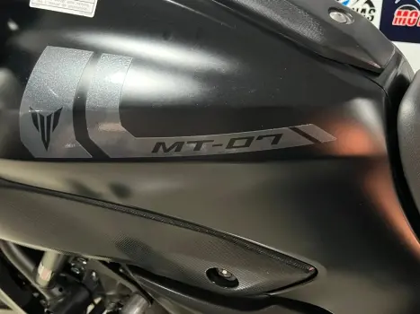 YAMAHA MT-07 700 , Foto 5