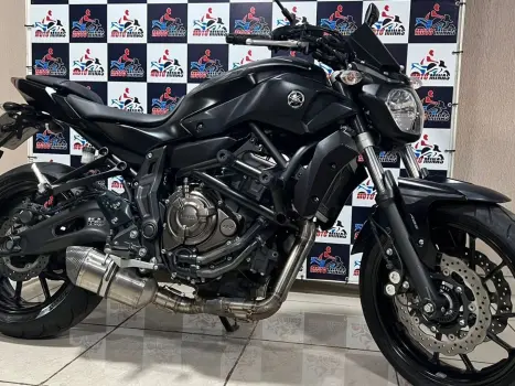 YAMAHA MT-07 700 , Foto 9