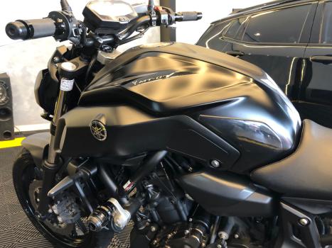 YAMAHA MT-07 700 ABS, Foto 8