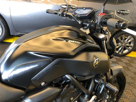 YAMAHA MT-07 700 ABS, Foto 9