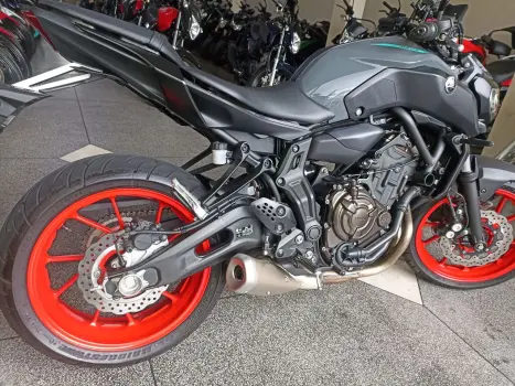 YAMAHA MT-07 700 ABS, Foto 9