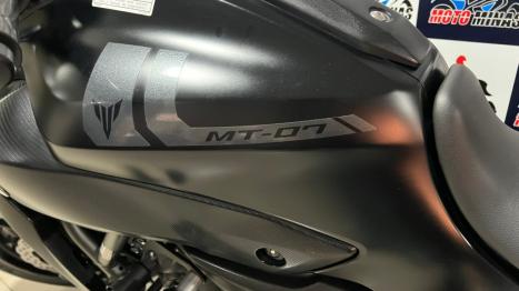 YAMAHA MT-07 700 ABS, Foto 5