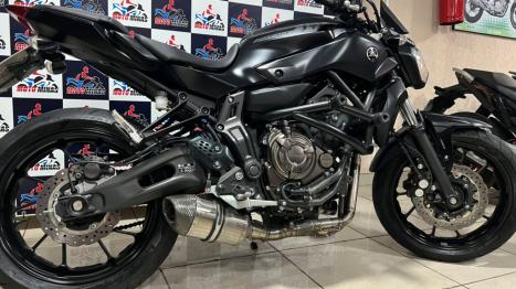 YAMAHA MT-07 700 ABS, Foto 9