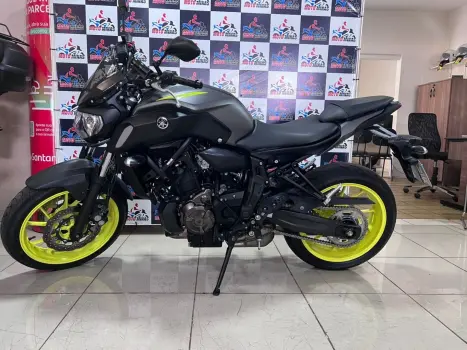 YAMAHA MT-07 700 ABS, Foto 5