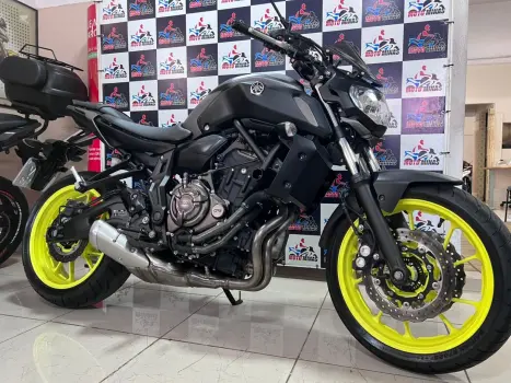 YAMAHA MT-07 700 ABS, Foto 16
