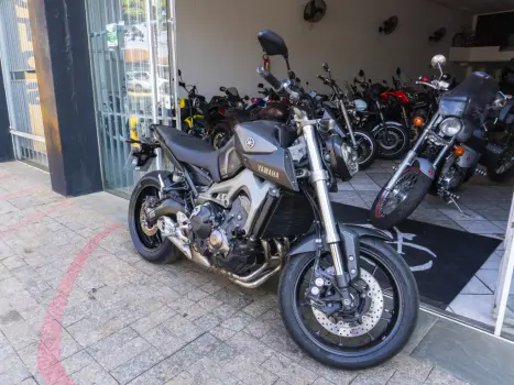 YAMAHA MT-09 850 , Foto 1