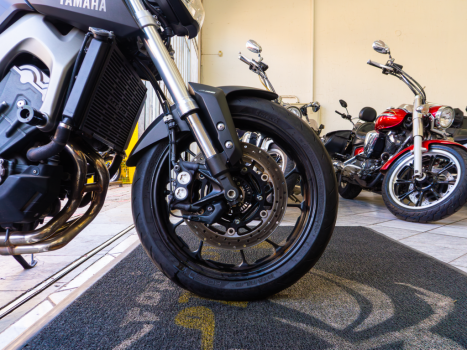 YAMAHA MT-09 850 , Foto 5