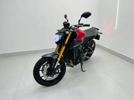 YAMAHA MT-09 850 ABS, Foto 4