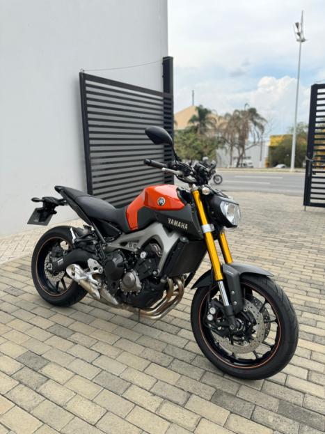 YAMAHA MT-09 850 ABS, Foto 9