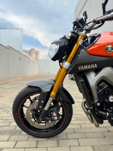 YAMAHA MT-09 850 ABS, Foto 4