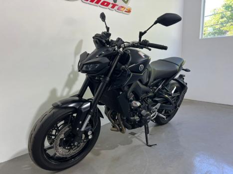 YAMAHA MT-09 850 ABS, Foto 4