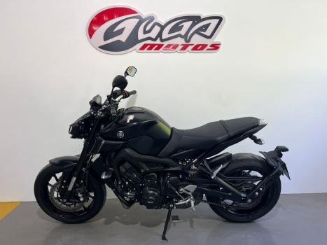 YAMAHA MT-09 850 ABS, Foto 3