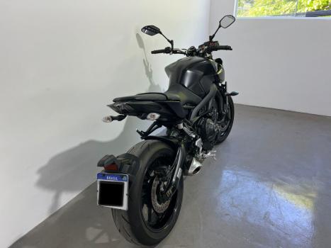 YAMAHA MT-09 850 ABS, Foto 8