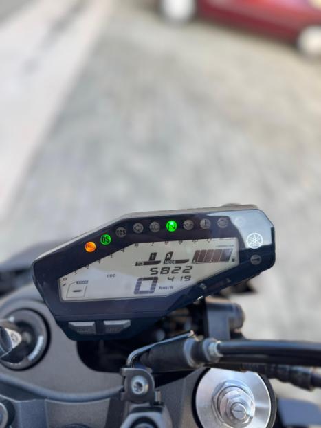 YAMAHA MT-09 850 ABS, Foto 5