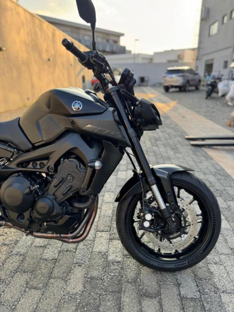 YAMAHA MT-09 850 ABS, Foto 9