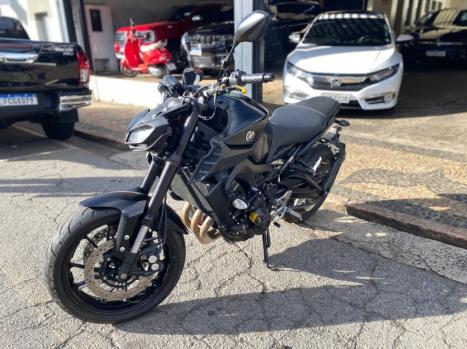 YAMAHA MT-09 850 ABS, Foto 1