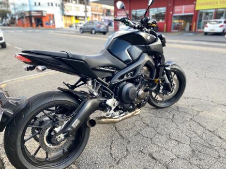YAMAHA MT-09 850 ABS, Foto 6