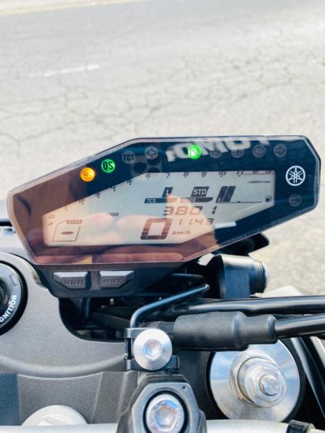 YAMAHA MT-09 850 ABS, Foto 9