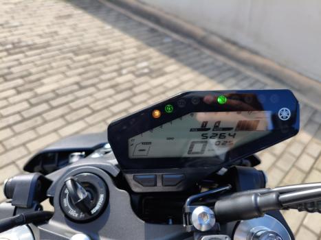 YAMAHA MT-09 850 ABS, Foto 4