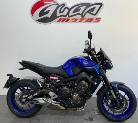 YAMAHA MT-09 850 ABS, Foto 1