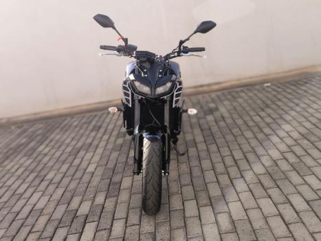 YAMAHA MT-09 850 ABS, Foto 3
