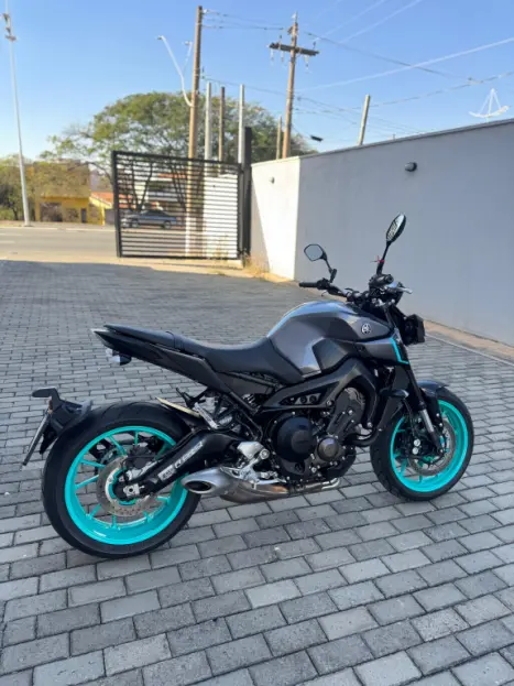 YAMAHA MT-09 850 ABS, Foto 10