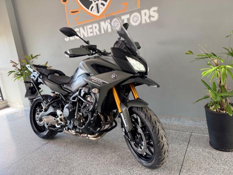 YAMAHA MT-09 Tracer GT 900 , Foto 2