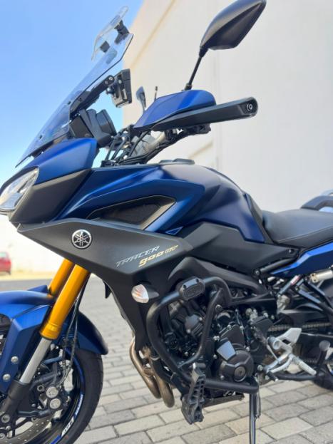YAMAHA MT-09 Tracer GT 900 , Foto 3