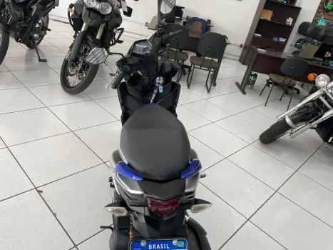 YAMAHA Neo UBS 125 , Foto 4