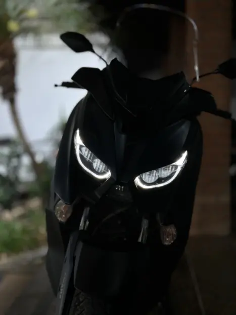 YAMAHA Xmax 250 , Foto 4